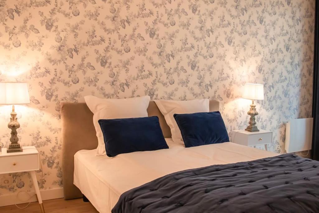 Logement Centre Ville De Reims - Commerces - Wifi Buitenkant foto